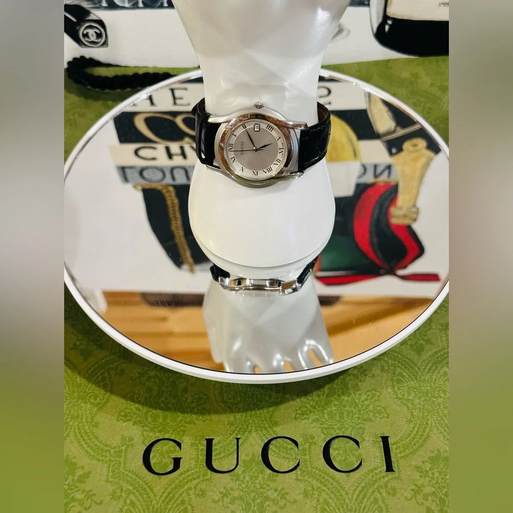 Gucci stylish watch